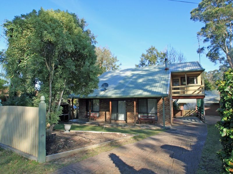 6 Blue Mist Close, Sussex Inlet NSW 2540