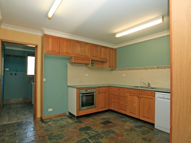 6 Blue Mist Close, Sussex Inlet NSW 2540