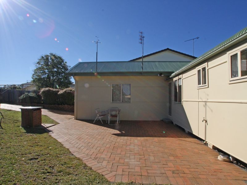 43 Iverison Road, Sussex Inlet NSW 2540