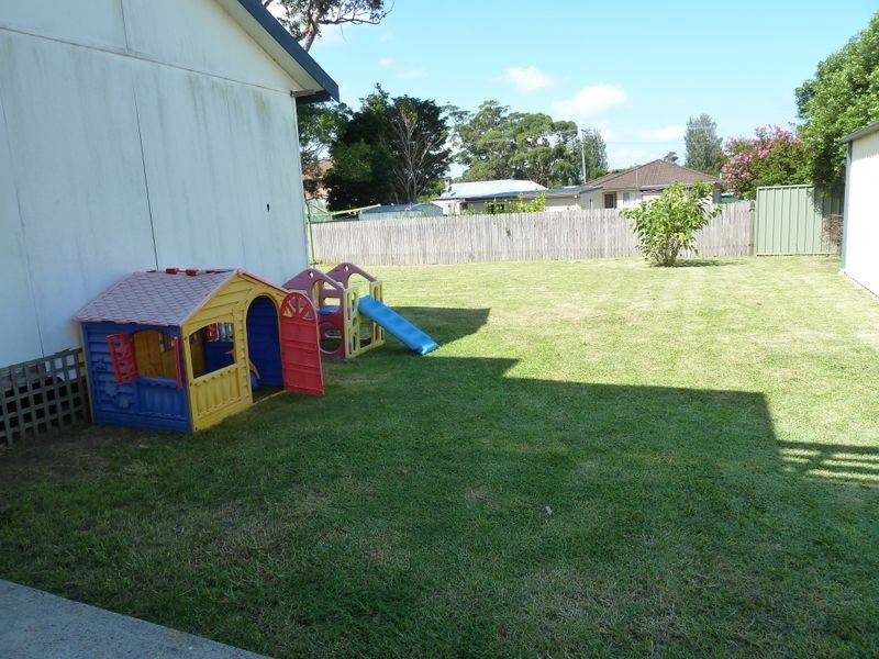 14 Ocean View Road, Sussex Inlet NSW 2540