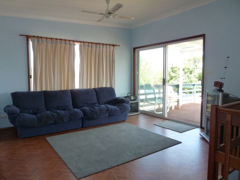 14 Ocean View Road, Sussex Inlet NSW 2540
