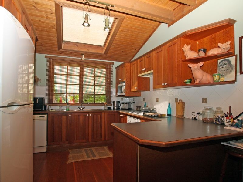 7 Marlin Place, Sussex Inlet NSW 2540