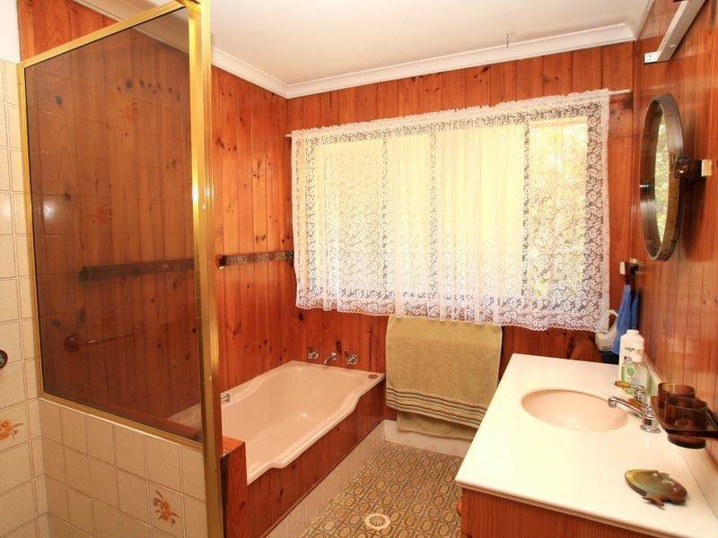 13 Edgewater Avenue, Sussex Inlet NSW 2540