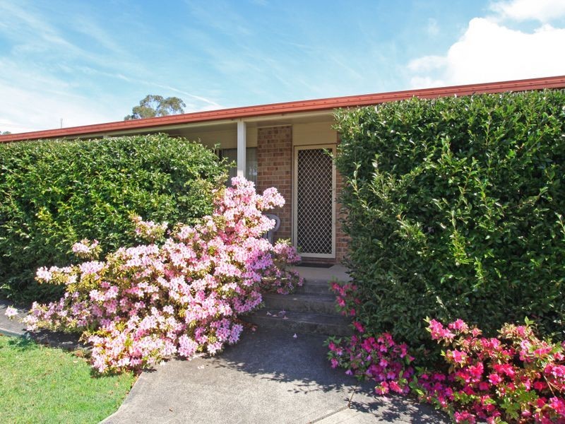 11 Suncrest Avenue, Sussex Inlet NSW 2540