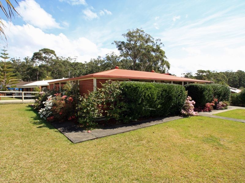 11 Suncrest Avenue, Sussex Inlet NSW 2540
