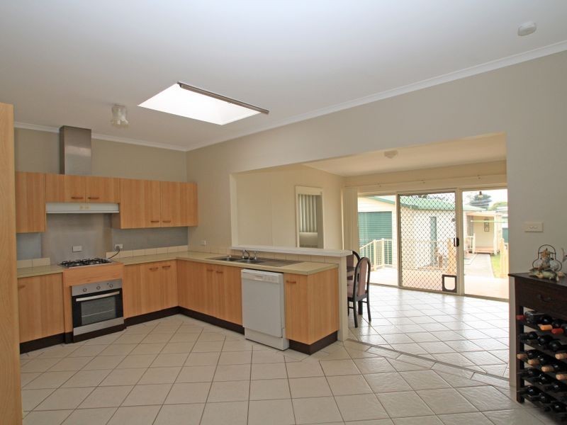 50 Glanville Road, Sussex Inlet NSW 2540