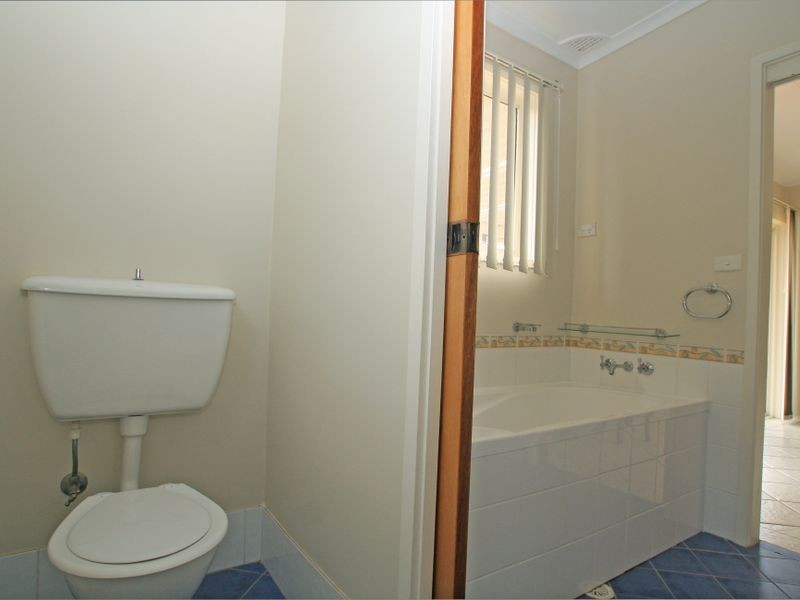 50 Glanville Road, Sussex Inlet NSW 2540