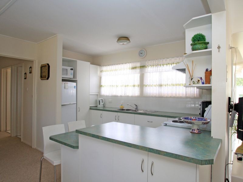 16 Wunda Avenue, Sussex Inlet NSW 2540