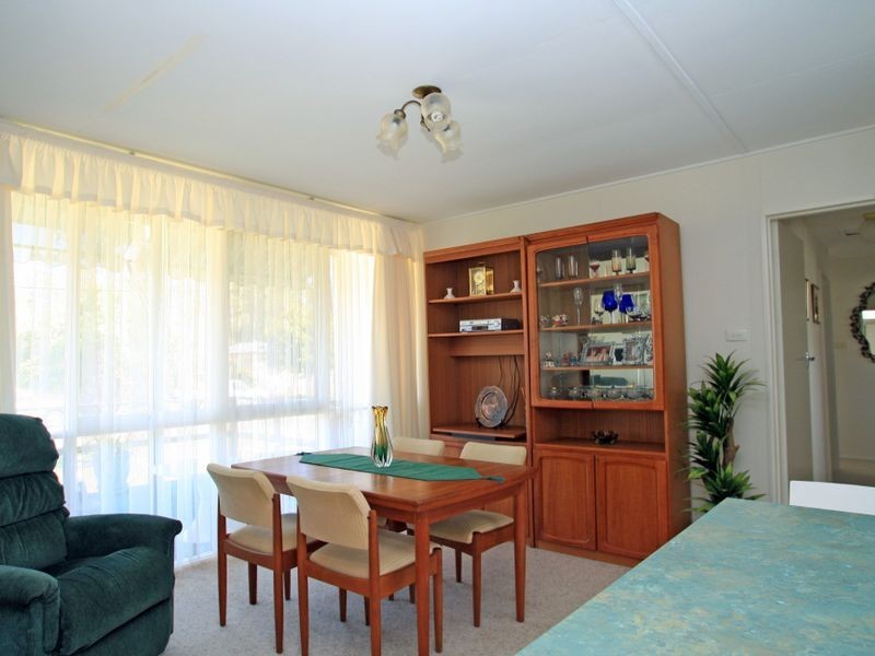 16 Wunda Avenue, Sussex Inlet NSW 2540