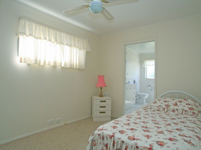 16 Wunda Avenue, Sussex Inlet NSW 2540