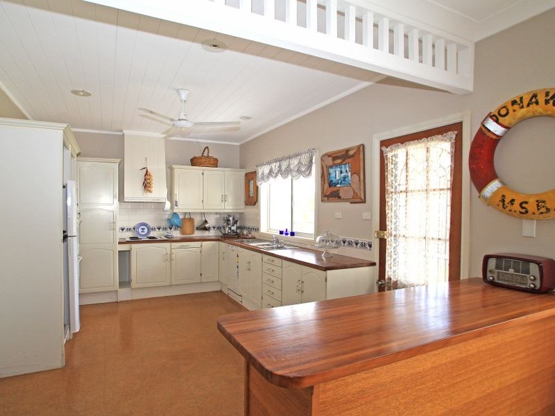 27 River Road, Sussex Inlet NSW 2540