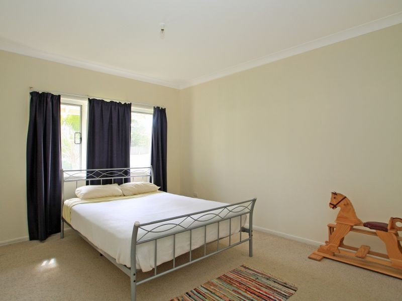 27 River Road, Sussex Inlet NSW 2540