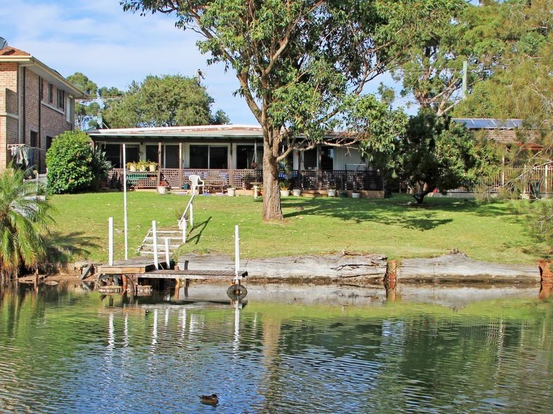 49 Sussex Inlet Rd, Sussex Inlet NSW 2540
