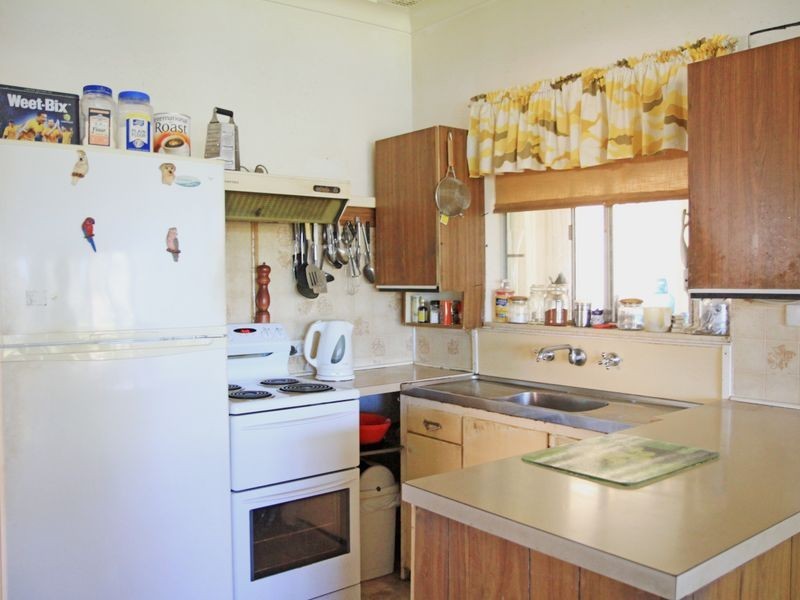 49 Sussex Inlet Rd, Sussex Inlet NSW 2540