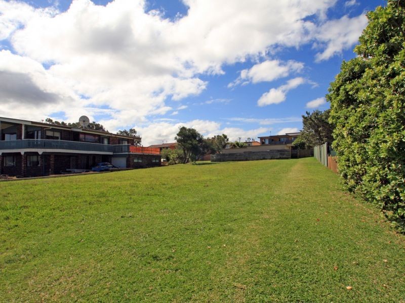 13 Silversands Drive, Berrara NSW 2540