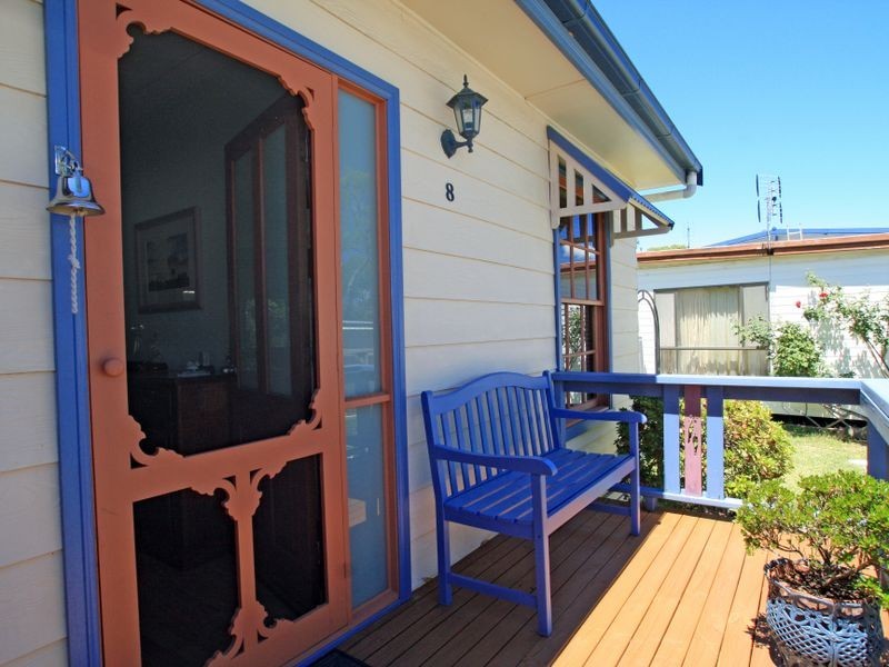 8 Ethel Avenue, Sussex Inlet NSW 2540