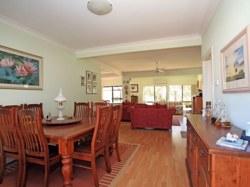 8 Ethel Avenue, Sussex Inlet NSW 2540