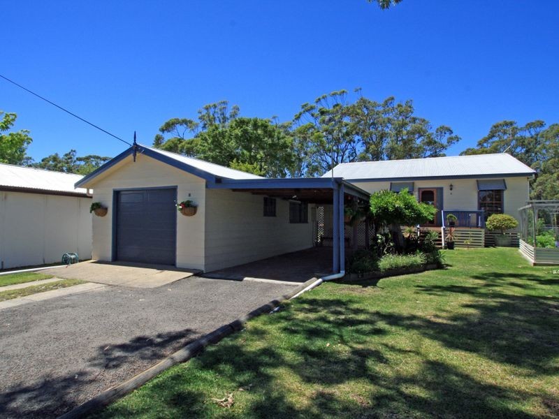 8 Ethel Avenue, Sussex Inlet NSW 2540
