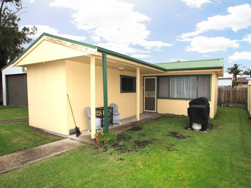 16 Ray Street, Sussex Inlet NSW 2540