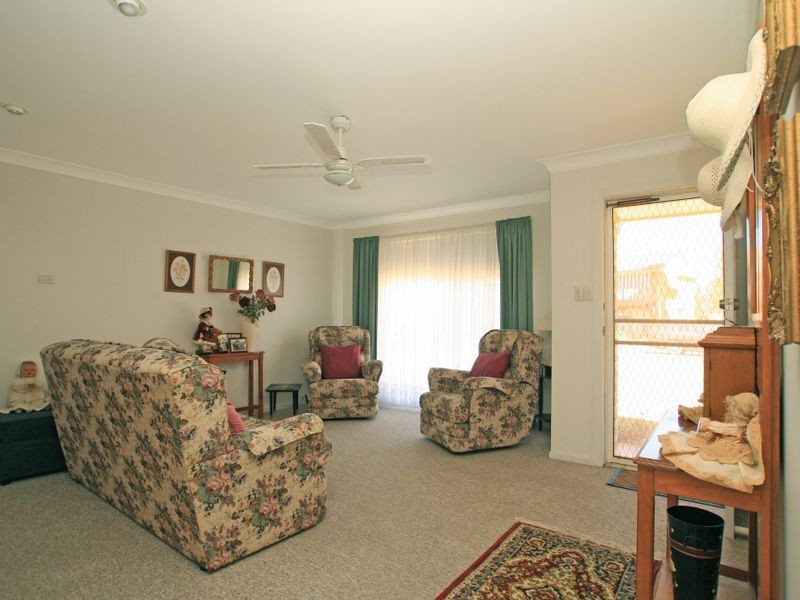 16 Lagoon Crescent, Sussex Inlet NSW 2540