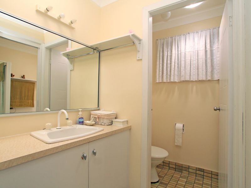 16 Lagoon Crescent, Sussex Inlet NSW 2540