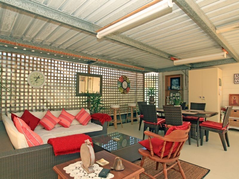 16 Lagoon Crescent, Sussex Inlet NSW 2540