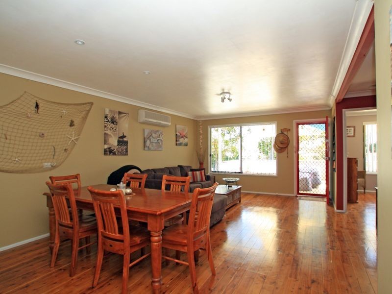 30 Ray Street, Sussex Inlet NSW 2540