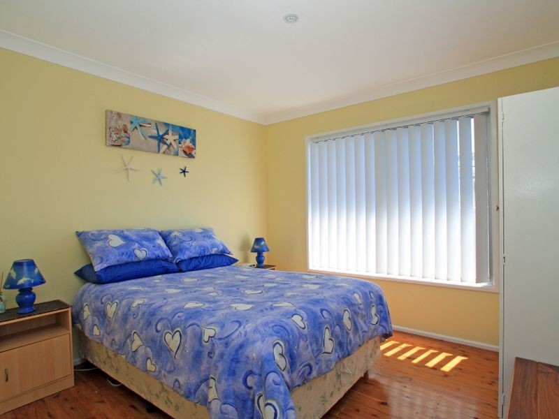 30 Ray Street, Sussex Inlet NSW 2540