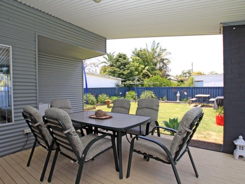 30 Ray Street, Sussex Inlet NSW 2540