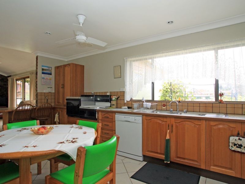 31 Cater Crescent, Sussex Inlet NSW 2540