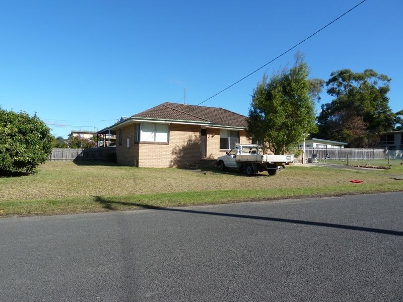 1 Ocean View Road, Sussex Inlet NSW 2540