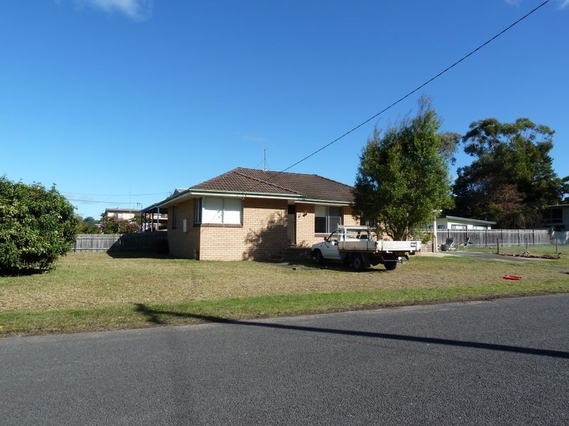 1 Ocean View Road, Sussex Inlet NSW 2540