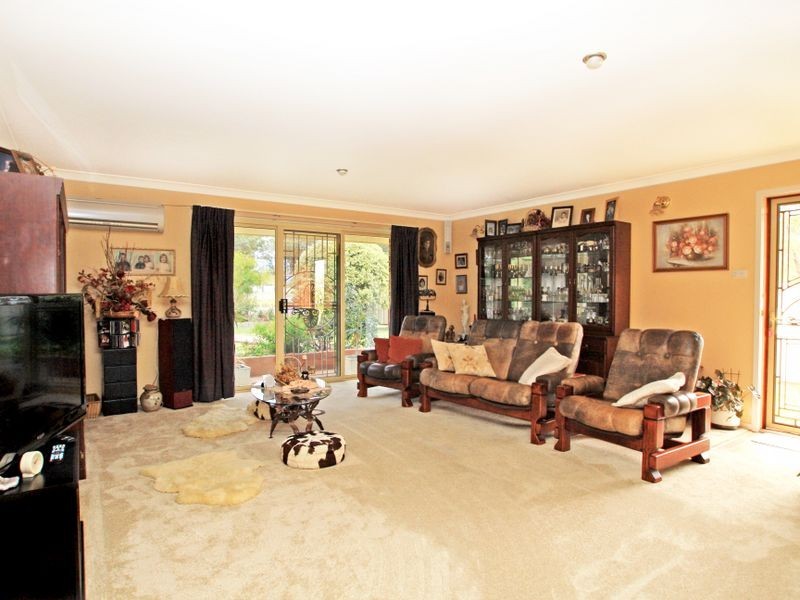 22 Government Road, Sussex Inlet NSW 2540