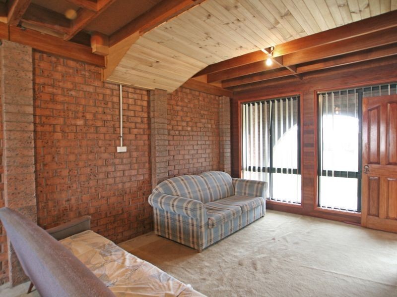 11 Greentree Avenue, Sussex Inlet NSW 2540