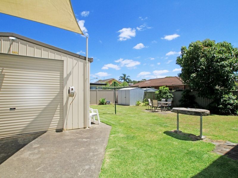 5 Edgewater Avenue, Sussex Inlet NSW 2540