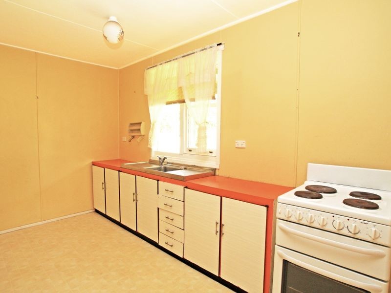 21 Government Road, Sussex Inlet NSW 2540