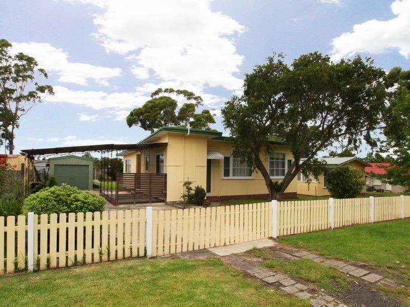 40 Government Road, Sussex Inlet NSW 2540