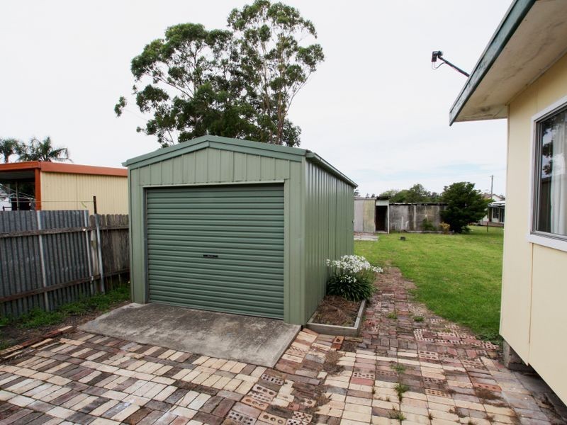 40 Government Road, Sussex Inlet NSW 2540