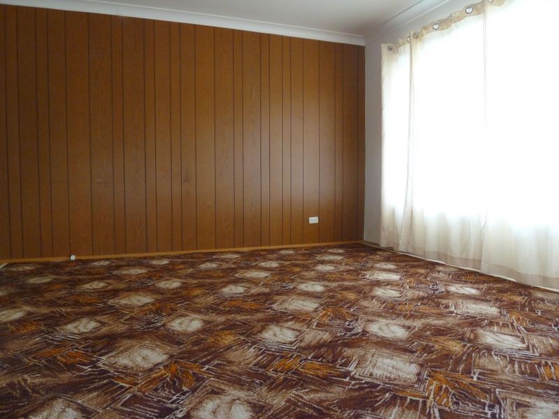 2 Suncrest Ave, Sussex Inlet NSW 2540