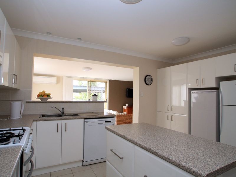 71 Sussex Inlet Rd, Sussex Inlet NSW 2540