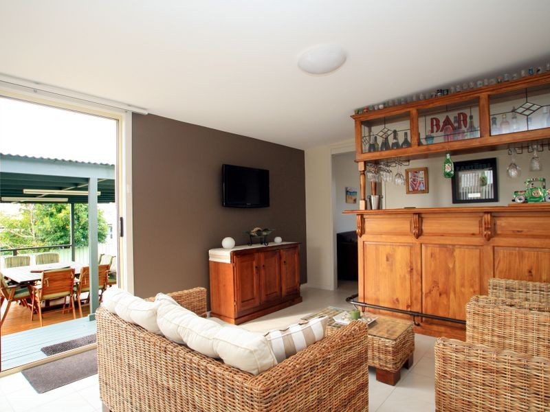 71 Sussex Inlet Rd, Sussex Inlet NSW 2540