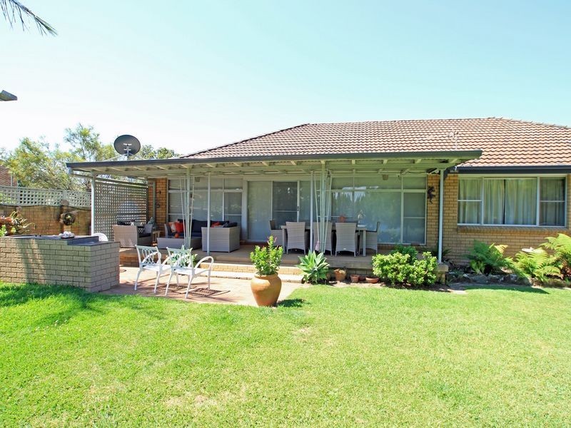 7 Lagoon Crescent, Sussex Inlet NSW 2540