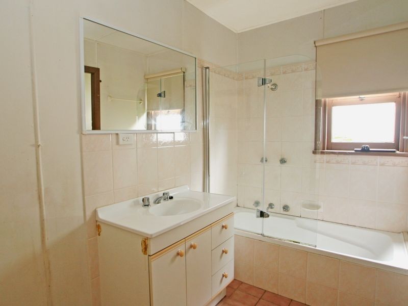 8 Banksia Street, Sussex Inlet NSW 2540