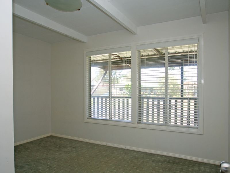 15 Ray Street, Sussex Inlet NSW 2540