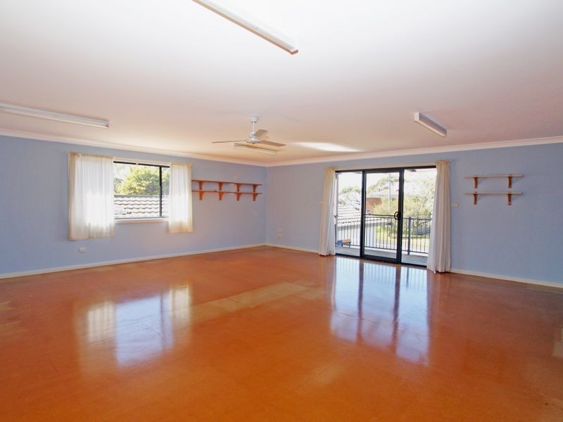 1 Pope Avenue, Berrara NSW 2540