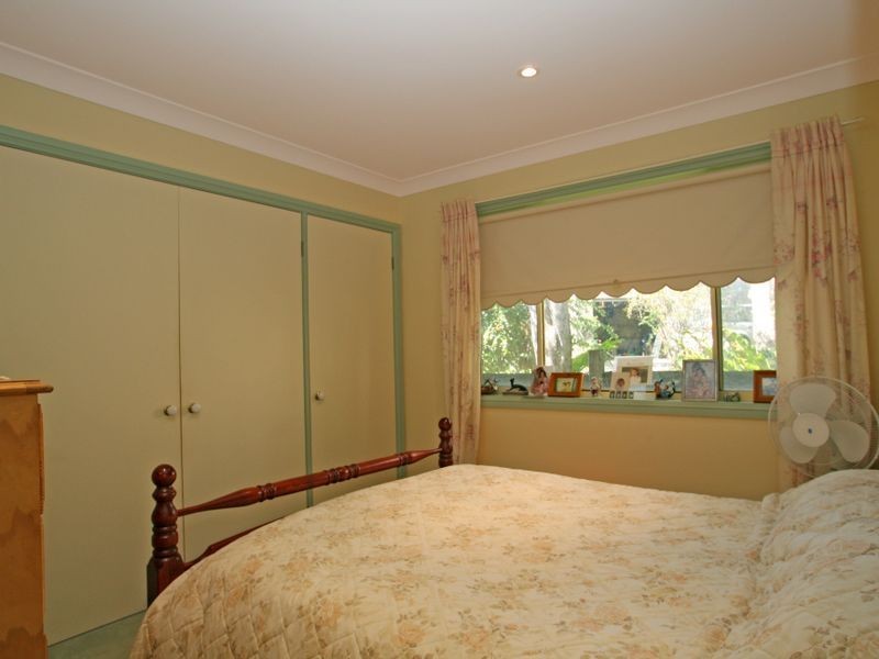 6 Marlin Place, Sussex Inlet NSW 2540