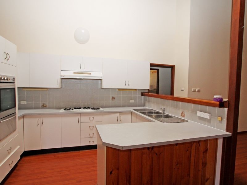 13 Lakeshore Parade, Sussex Inlet NSW 2540