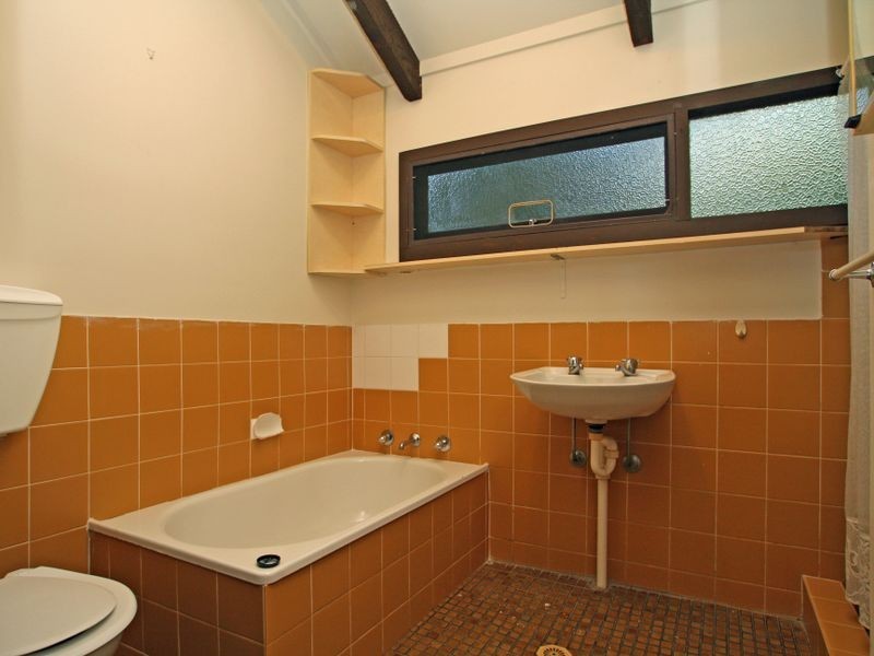 19 Fairview Crescent, Sussex Inlet NSW 2540