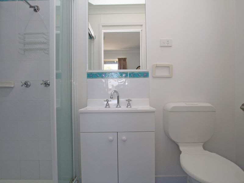 1 Ethel Avenue, Sussex Inlet NSW 2540