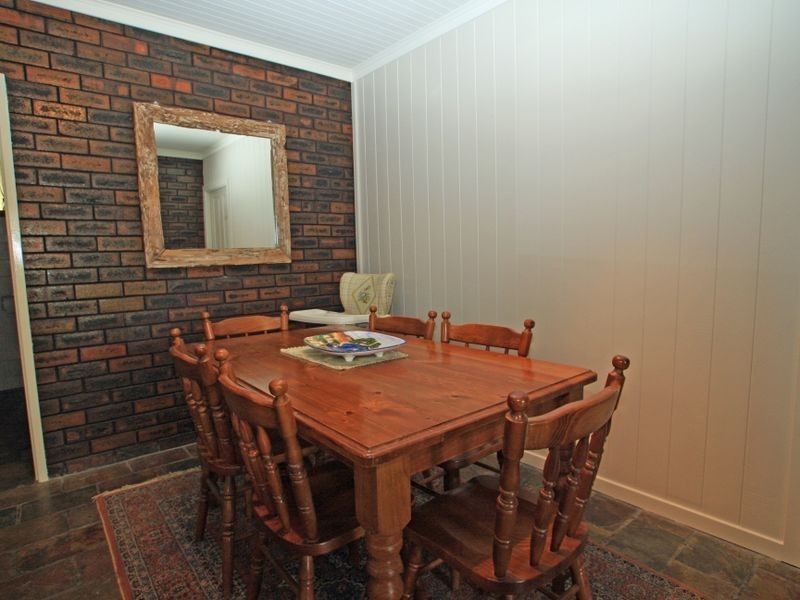 8 Alamein Street, Sussex Inlet NSW 2540